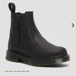 Doc Martens 2976 Women’s DM’s Wintergrip Zip Chelsea Boots